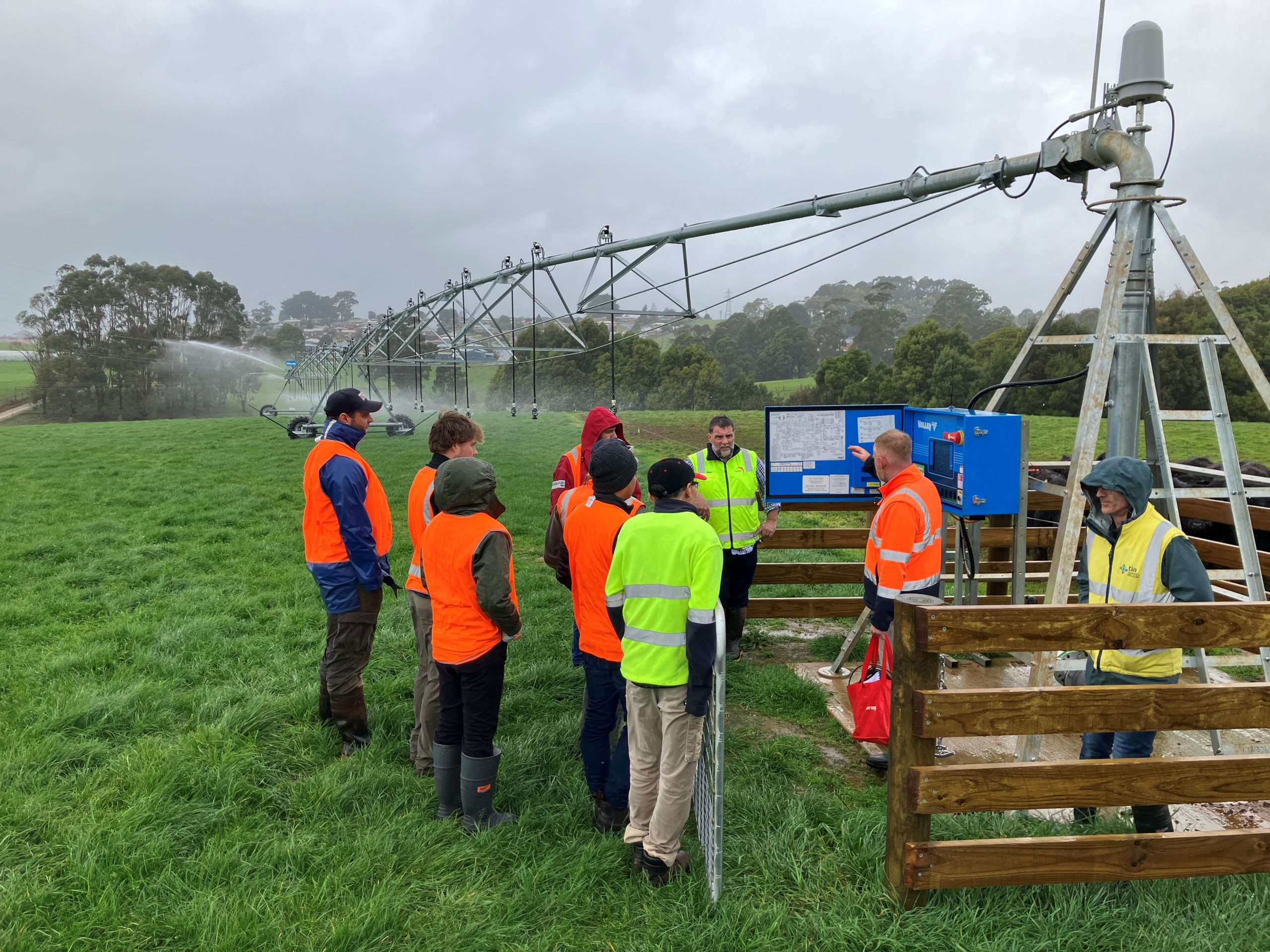 Pinion Advisory’s David McLaren guiding a group of new irrigators through the key components of a pivot irrigator control panel at a workshop in Burnie. 